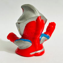 Cargar imagen en el visor de la galería, Ultraman Cosmos - Finger Puppet - SD Figure - Corona Mode
