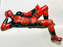 Cargar imagen en el visor de la galería, Deadpool - Noodle Stopper Figure
