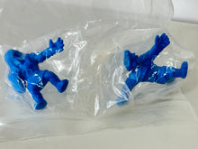 Cargar imagen en el visor de la galería, Kinnikuman - Brocken Jr. vs. Mr. Khamen - Eraser Figure - Keshi (Blue)
