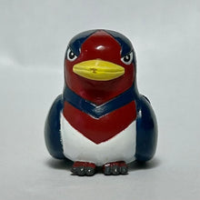 Cargar imagen en el visor de la galería, Pokémon - Swellow - Mini Figure
