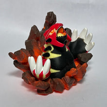 Load image into Gallery viewer, Pokémon Omega Ruby - Genshi Groudon - Figure
