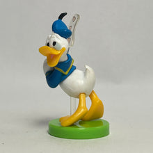 Cargar imagen en el visor de la galería, Disney - Donald Duck - Trading Figure - Choco Egg (106)
