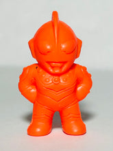 Cargar imagen en el visor de la galería, Ultraman: Super Fighter Legend - Eraser - Keshigomu - SD Candy Toy
