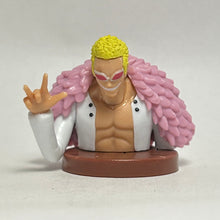 Cargar imagen en el visor de la galería, One Piece - Donquixote Doflamingo - Trading Figure - Choco Egg (13)
