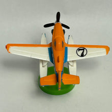 Cargar imagen en el visor de la galería, Planes: Fire &amp; Rescue - Dusty Crophopper - Trading Figure - Choco Egg (40)
