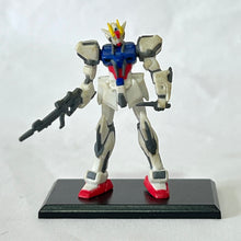 Cargar imagen en el visor de la galería, Mobile Suit Gundam SEED - GAT-X105 Strike Gundam - Trading Figure (A4)
