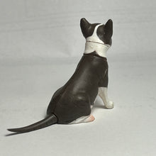 Cargar imagen en el visor de la galería, Bull Terrier - Trading Figure - Miniature - 057 P28-B
