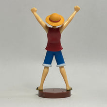 Cargar imagen en el visor de la galería, One Piece - Monkey D. Luffy - Trading Figure - Choco Egg (1)
