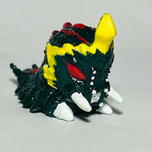 Cargar imagen en el visor de la galería, Gojira - Battra Larva - Trading Figure - Godzilla F.B. Collection Part 3
