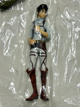 Load image into Gallery viewer, Shingeki no Kyojin - Eren Yeager - DXF Figure - Cleaning ver.
