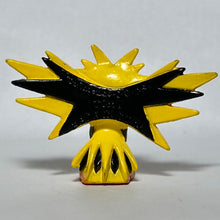 Load image into Gallery viewer, Pokémon - Zapdos - Trading Figure - Monster Collection
