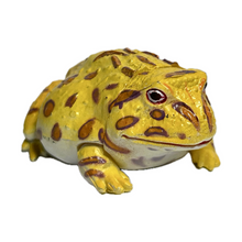 Cargar imagen en el visor de la galería, Bell's Horned Frog - Trading Figure - Miniature - 40 P20-B
