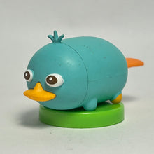 Cargar imagen en el visor de la galería, Disney Tsum Tsum - Perry - Trading Figure - Choco Egg (65)
