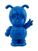 Cargar imagen en el visor de la galería, Dr Slump - Norimaki Arale - Keshigomu/Eraser - Bee - Blue ver.
