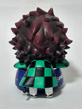 Load image into Gallery viewer, Kimetsu no Yaiba - Kamado Tanjirou - Hikkake Figure
