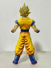 Load image into Gallery viewer, Dragon Ball Z - Son Goku SSJ - Master Stars Piece - -Coloring Tenkaichi Budoukai Ver.
