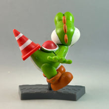 Cargar imagen en el visor de la galería, Mario Kart 7 - Yoshi - Big Figure Collection
