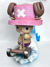 Cargar imagen en el visor de la galería, One Piece - Tony Tony Chopper - Lapahn - OP Chopper Premium Figure - Winter 2012 ver.
