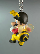 Cargar imagen en el visor de la galería, Super Mario Galaxy - Hachi Mario - Figure Keychain

