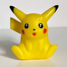 Cargar imagen en el visor de la galería, Pocket Monsters - Pikachu - Finger Puppet
