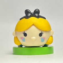 Cargar imagen en el visor de la galería, Disney Tsum Tsum - Alice - Trading Figure - Choco Egg (5)
