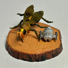 Cargar imagen en el visor de la galería, Battle Cyber Insect - Trading Figure - Toy
