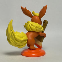 Cargar imagen en el visor de la galería, Pokémon - Booster / Flareon - Trading Figure
