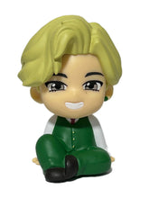 Cargar imagen en el visor de la galería, TinyTan - V - Trading Figure - Candy Toy (6) - BTS
