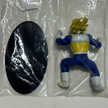 Cargar imagen en el visor de la galería, Dragon Ball Z: Kami to Kami - Vegeta SSJ - DXF Figure
