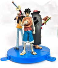 Cargar imagen en el visor de la galería, One Piece x Sapporo Ichiban - Monkey D. Luffy, Trafalgar Law &amp; Akagami no Shanks - Figure Set - 7-Eleven Limited

