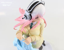 Load image into Gallery viewer, SoniComi (Super Sonico) - Sonico - Seikatsu Micchaku Shuzai Special Figure - Clothes Changing Time ver.
