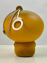 Load image into Gallery viewer, Kogepan Bururun Keychain - Trembling Mascot
