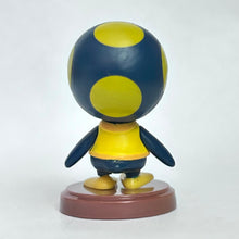 Cargar imagen en el visor de la galería, New Super Mario Bros. Wii - Penguin Kinopio (blue &amp; yellow) - Trading Figure - Choco Egg
