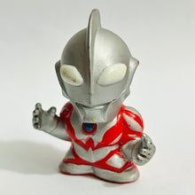 Cargar imagen en el visor de la galería, Mega Monster Battle Ultra Galaxy: The Movie - Ultraman Belial - Finger Puppet - SD Figure - Early ver.
