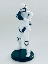 Cargar imagen en el visor de la galería, Star Wars Choco Egg Collection - Tradin Figures Set (12 PCS)
