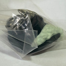 Cargar imagen en el visor de la galería, One Piece - Dracule Mihawk - Mejirushi Accessory
