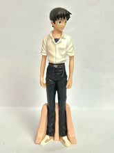 Load image into Gallery viewer, Rebuild of Evangelion - Ikari Shinji - HGIF Evangelion File 04 - Sadamoto Yoshiyuki Collection - Trading Figure
