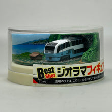 Load image into Gallery viewer, Tunnel-crossing Express Train Super View Odoriko - Mini Diorama
