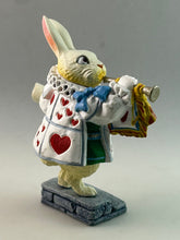 Cargar imagen en el visor de la galería, Alice&#39;s Adventures in Wonderland - White Rabbit - Figure - Mini Vignette
