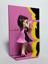 Load image into Gallery viewer, Lupin III - Mine Fujiko - Trading Figure - Vignette Collection 7
