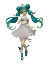 Load image into Gallery viewer, Piapro Characters - Hatsune Miku - SPM Figure - 15th Anniversary KEI Ver.
