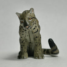 Cargar imagen en el visor de la galería, Iriomote Cat - Trading Figure - Miniature (Secret 1)
