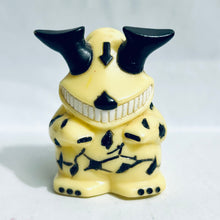 Cargar imagen en el visor de la galería, Ultraseven - Eleking - Finger Puppet Figure
