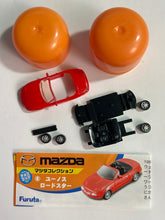 Load image into Gallery viewer, Mazda Eunos Roadster - Trading Figure - Miniature (6)
