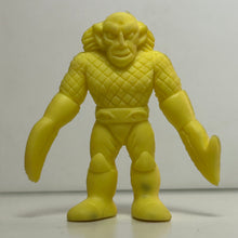 Cargar imagen en el visor de la galería, Kinnikuman - Kyoaku Chojin B - Eraser Mini Figure - Yellow ver. (160)
