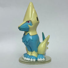 Cargar imagen en el visor de la galería, Pokémon - Livolt / Manectric - Trading Figure
