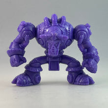 Cargar imagen en el visor de la galería, Mega Man X3 - Blizzard Buffalo - Eraser Figure - Violet
