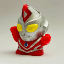 Cargar imagen en el visor de la galería, Ultraman Dyna (Strong Type) - Finger Puppet - SD Figure
