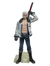 Cargar imagen en el visor de la galería, One Piece - Smoker  - Trading Figure
