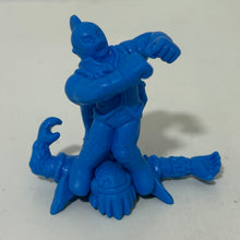 Cargar imagen en el visor de la galería, Kinnikuman Mariposa VS Hailman - Eraser Figure - Keshi

